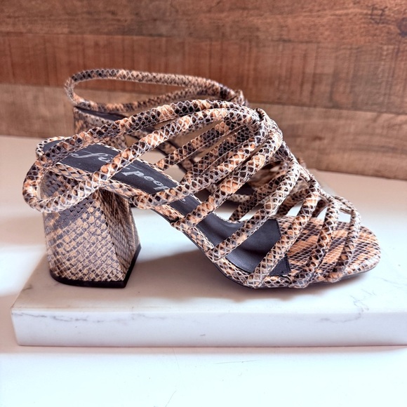 NWT Free People Colette Cinched Heel Python - Picture 4 of 10